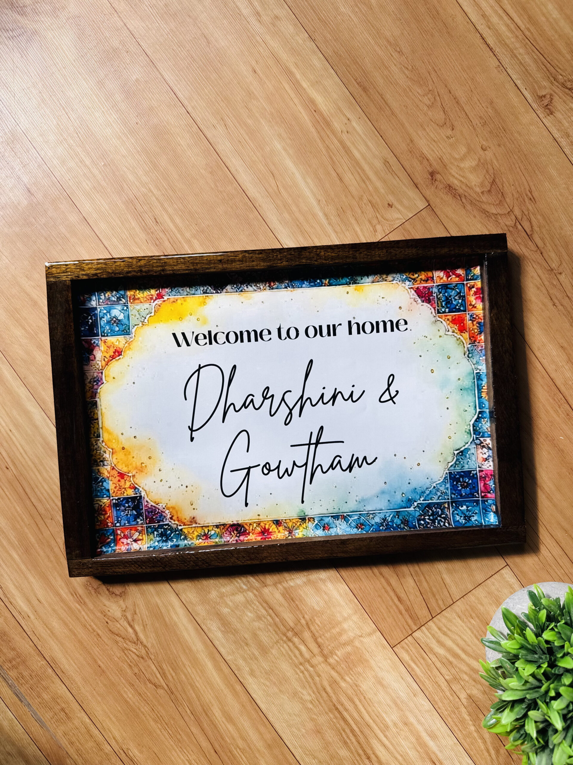 Vibrant Vintage Wooden Resin Frame